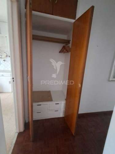? t2 com varanda, marquise e terraço comum – cacém