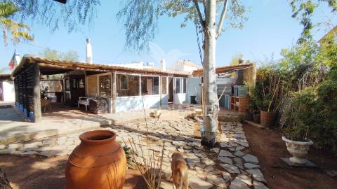 Casa de campo com t3 + t2 + mobilom luz tavira