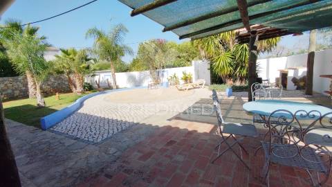 Casa de campo com t3 + t2 + mobilom luz tavira