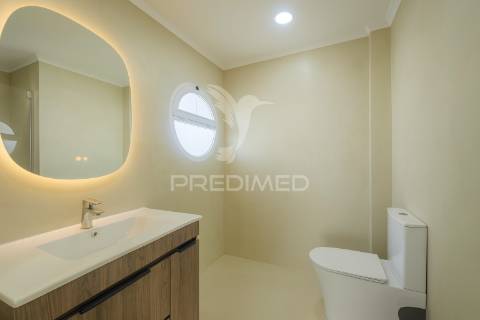 T3 remodelado com 117 m² | piso alto com elevador | entrecampos
