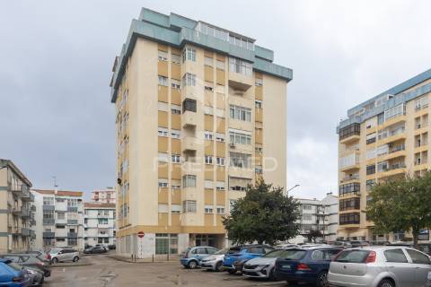 Apartamento t2 remodelado nas paivas