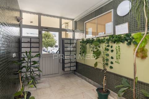 Apartamento t2 remodelado nas paivas