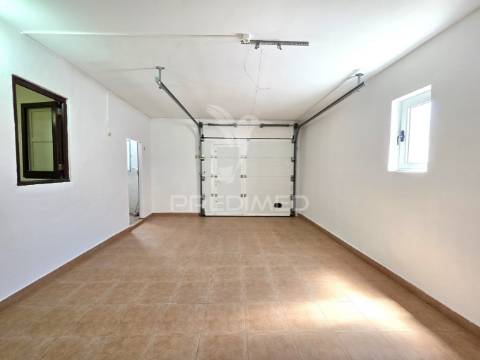 Moradia t2, mira de aire, porto de mós