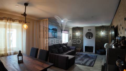 Moradia t3 com quintal e piscina em entradas