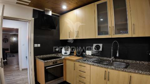 Moradia t3 com quintal e piscina em entradas