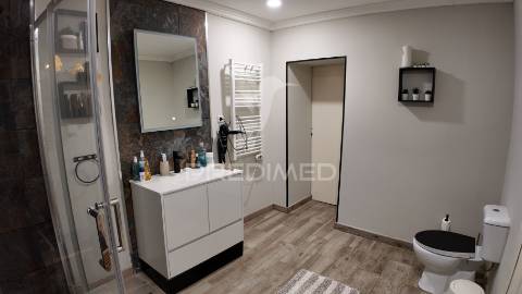 Moradia t3 com quintal e piscina em entradas