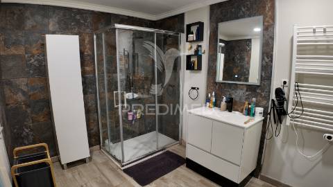 Moradia t3 com quintal e piscina em entradas