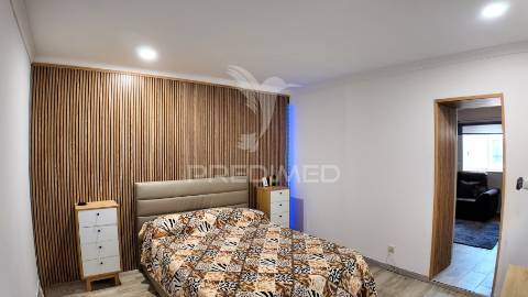 Moradia t3 com quintal e piscina em entradas