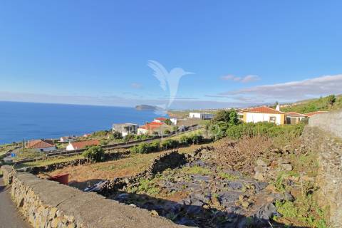 Terreno para construção – feteira, lugar da serretinha (1452 m²)