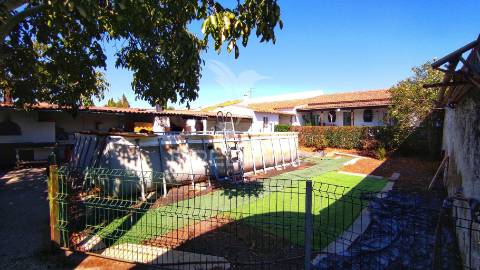 Moradia t3 com quintal amplo e garagem em beringel