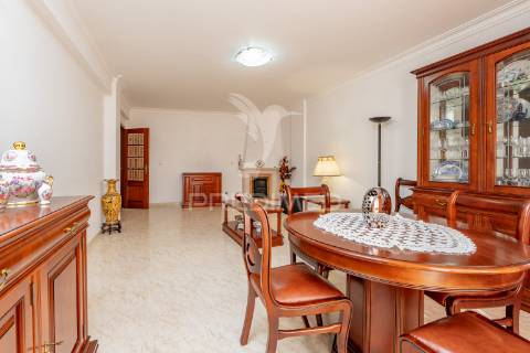 Apartamento t3 na póvoa de santa iria