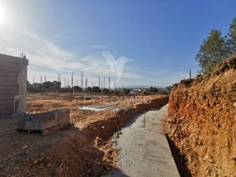 Moradia t4 em condomínio privado