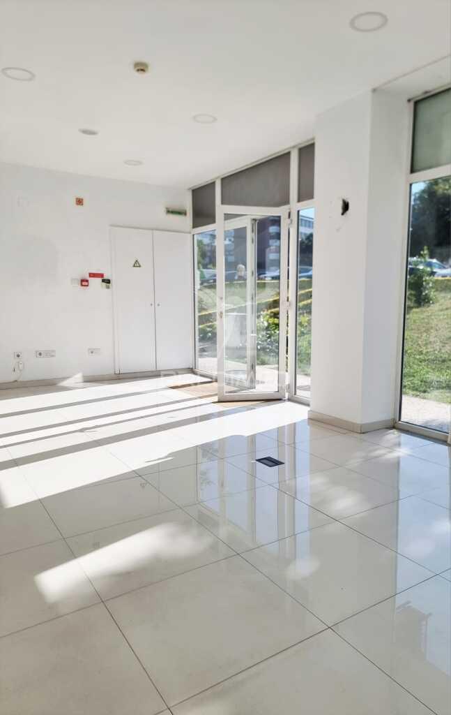 Arrendamento loja comercial - salgueiral