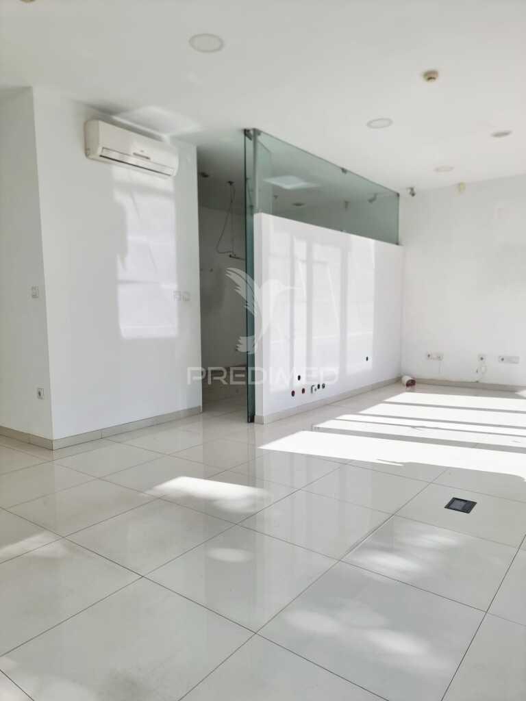 Arrendamento loja comercial - salgueiral