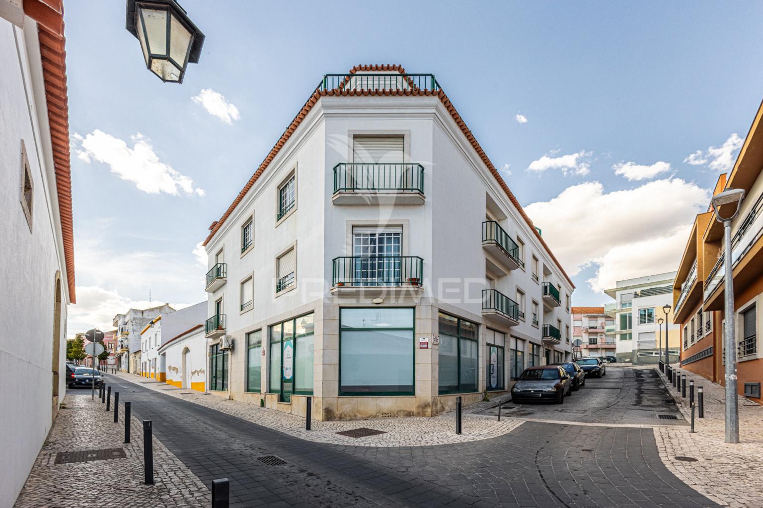 Apartamento de 3 assoalhadas e terraço em excelente localização!