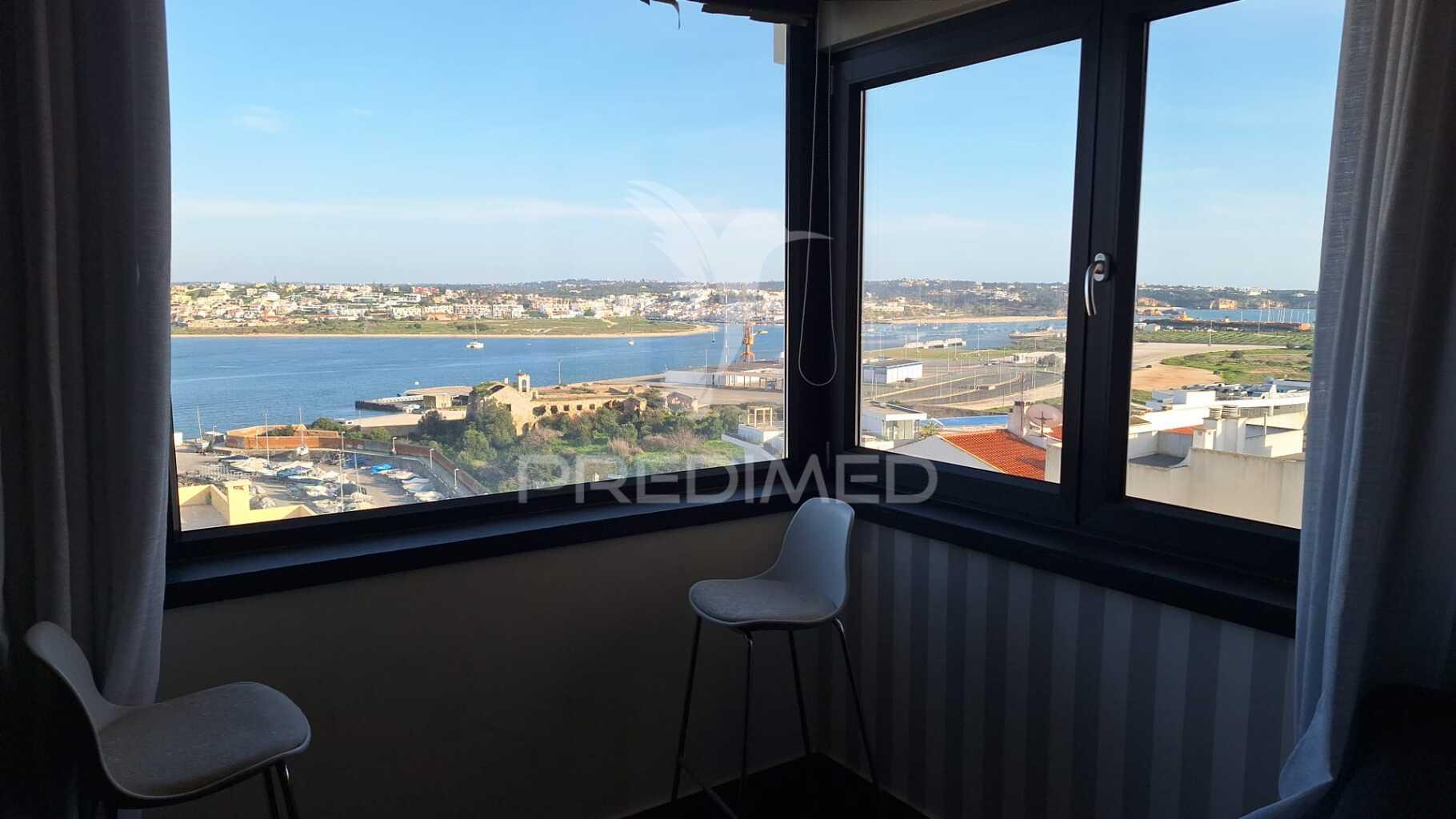 Apartamento t4 de luxo em portimão para arrendamento anual
