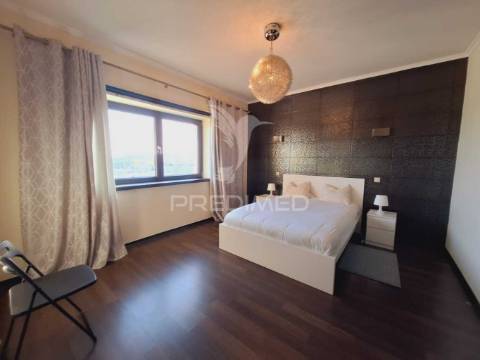 Apartamento t4 de luxo em portimão para arrendamento anual