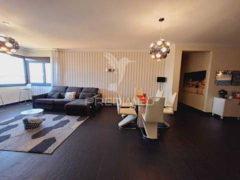 Apartamento t4 de luxo em portimão para arrendamento anual