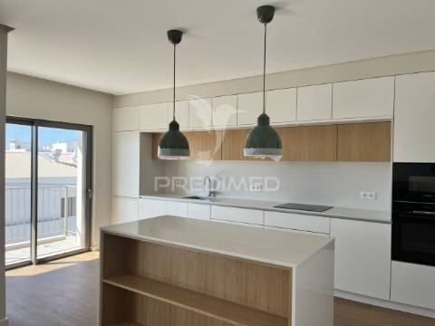 Apartamento t3 exclusivo na prestigiada baixa de olhão i