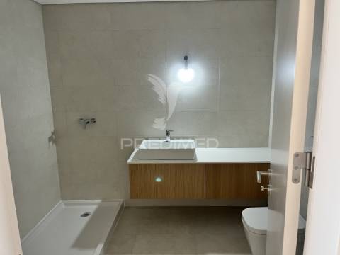 Apartamento t3 exclusivo na prestigiada baixa de olhão i