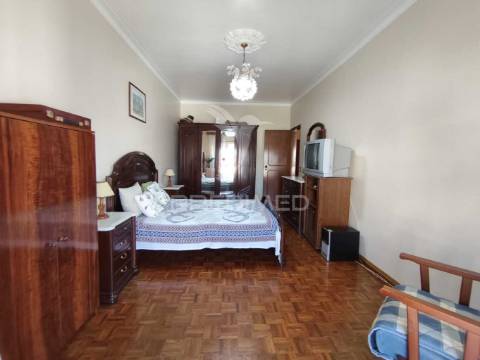 Moradia t2 com garagem, bairro do areias, montijo