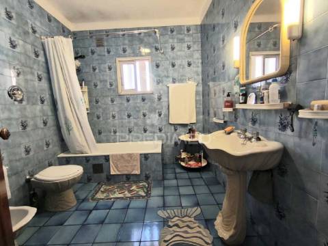 Moradia t2 com garagem, bairro do areias, montijo