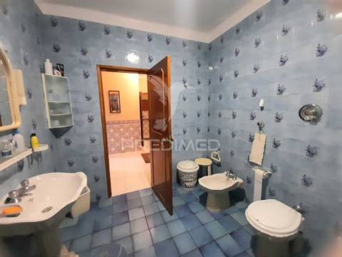Moradia t2 com garagem, bairro do areias, montijo