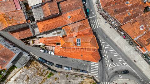Prédio com projeto aprovado para obras
