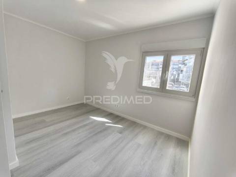 Apartamento t3 remodelado
