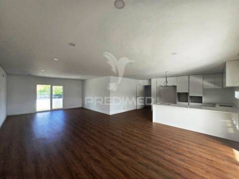 Moradia isolada t3, c/piscina e box, qta. marquesa - q. anjo