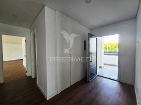 Moradia isolada t3, c/piscina e box, qta. marquesa - q. anjo