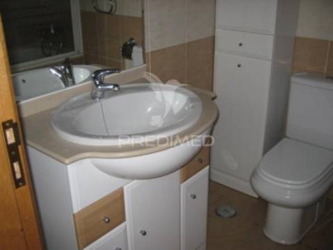 Apartamento t2 no centro do carregado