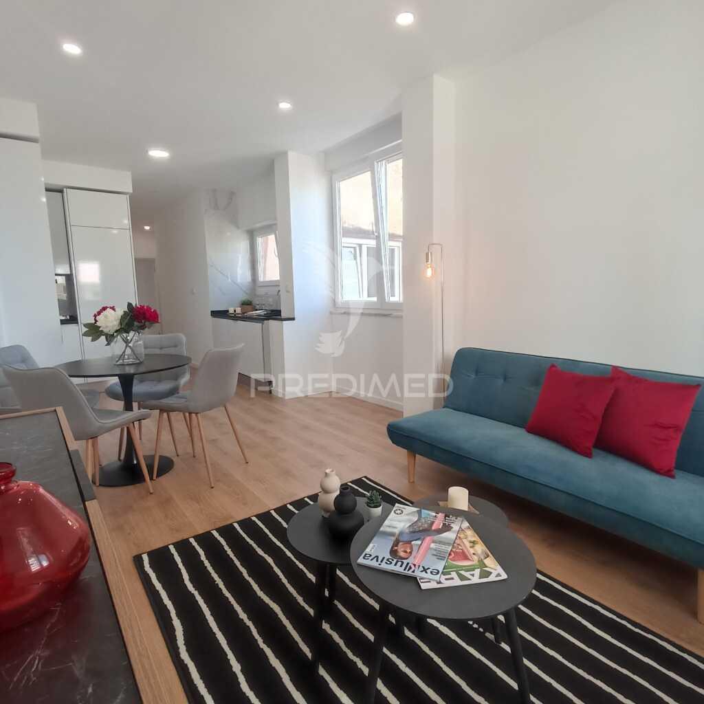 Apartamento lisboa t3 benfica remodelado