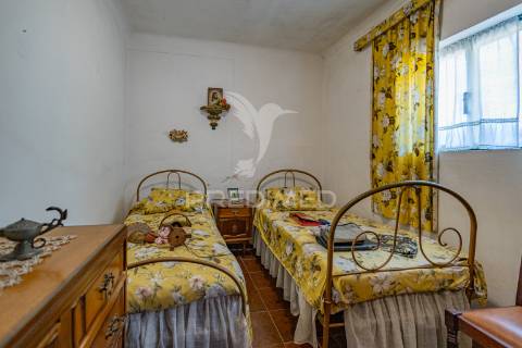 Moradia típica alentejana em mora