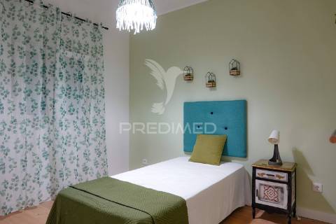 Moradia v2 remodelada, cabrito – abrantes.