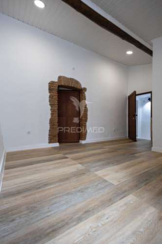 Apartamento t2 renovado na zona histórica do alandroal