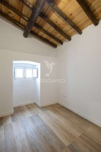 Apartamento t2 renovado na zona histórica do alandroal