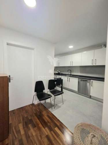 Apartamento t1 com logradouro no funchal