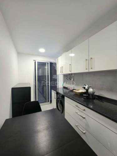 Apartamento t1 com logradouro no funchal