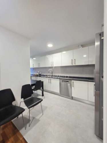 Apartamento t1 com logradouro no funchal
