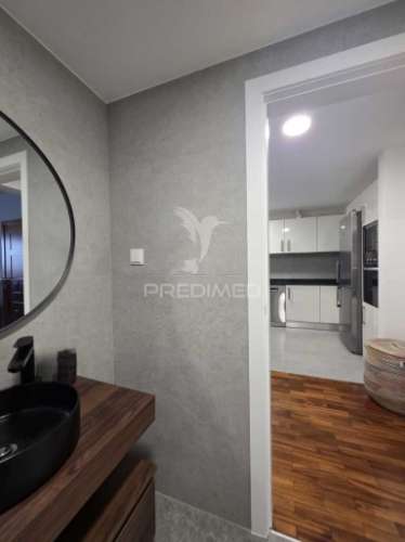Apartamento t1 com logradouro no funchal