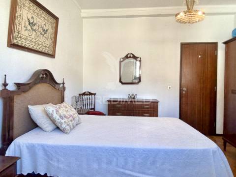 Moradia t2 em alcaria - porto de mós