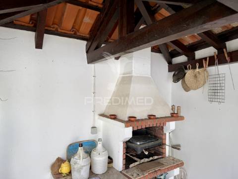 Moradia t2 em alcaria - porto de mós