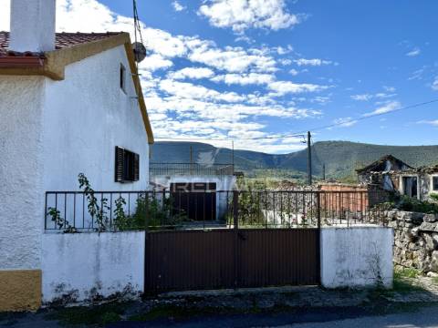 Moradia t2 em alcaria - porto de mós