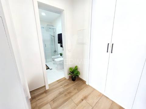 Estúdio remodelado, piscina, a 200 metros da praia da rocha