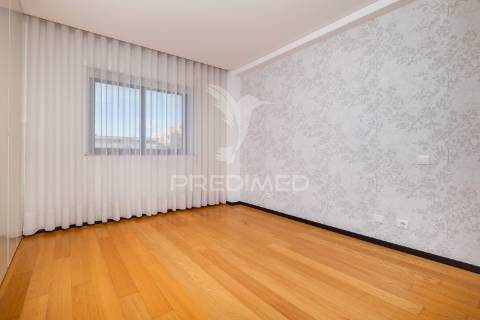 Apartamento t3 - lamaçães