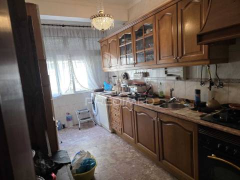 Apartamento t2 com elevador
