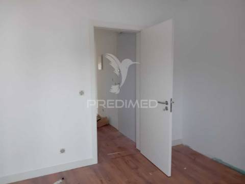 Apartamento t2 amadora com terraço
