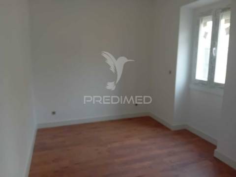 Apartamento t2 amadora com terraço