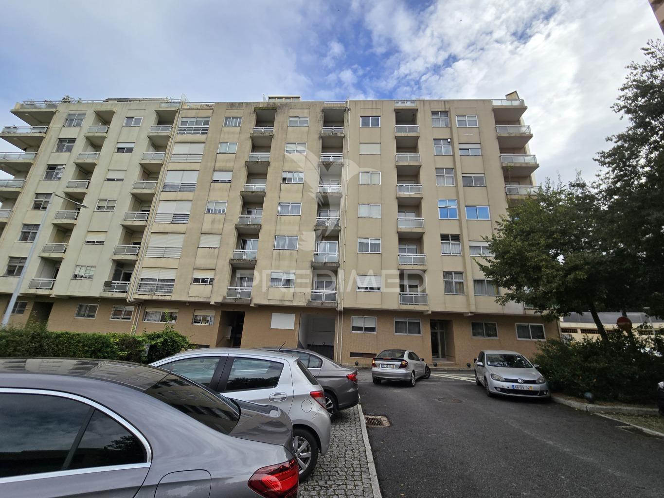 Apartamento t2 com garagem